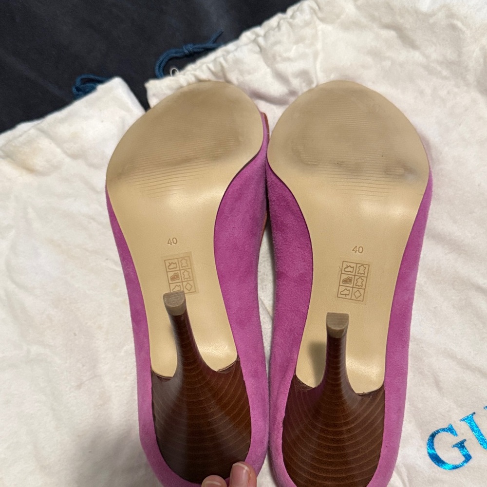 Guess Chic Pink and Brown Peep Toe Heels - Picture 4 of 7